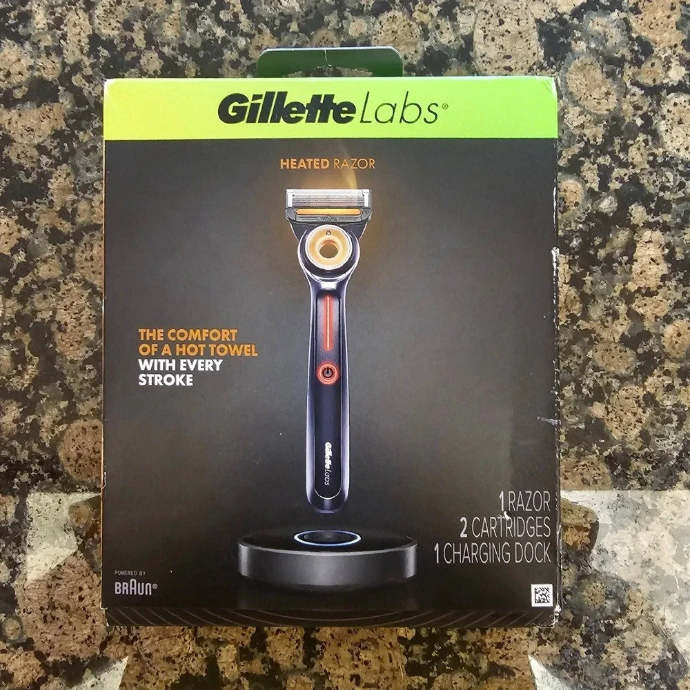 Gillette Labs Heated Razor Kit Men Hot Shave Handle 5-Blade Carts, Charging Dock